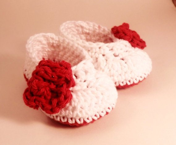 White baby bootie with red rose, crochet cotton