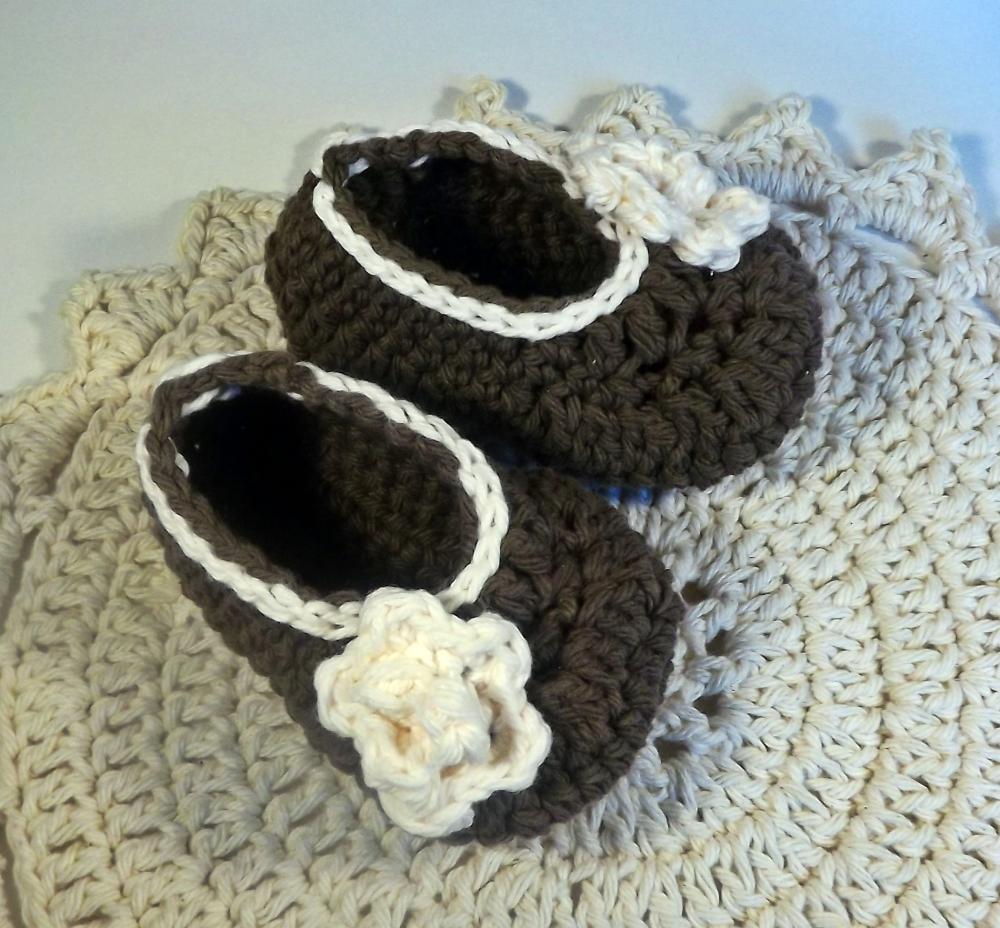 Rose booties - chocolate brown and cream